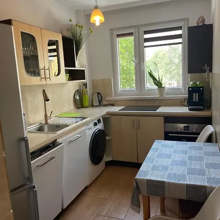 شقة Lopuskiego 16